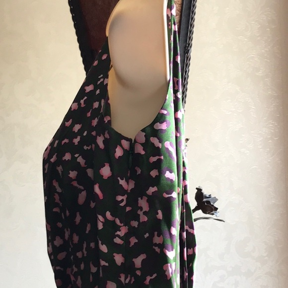 GORGEOUS Sexy Silk Fitted Dress. PIX.   NWOT - Picture 7 of 7
